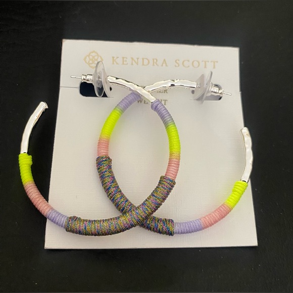 New Kendra Scott Masie hoop earrings - Picture 5 of 5